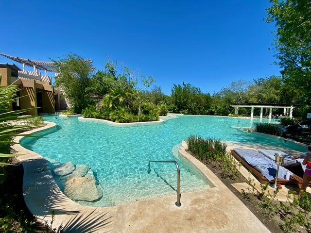 Banyan Tree Mayakoba pool